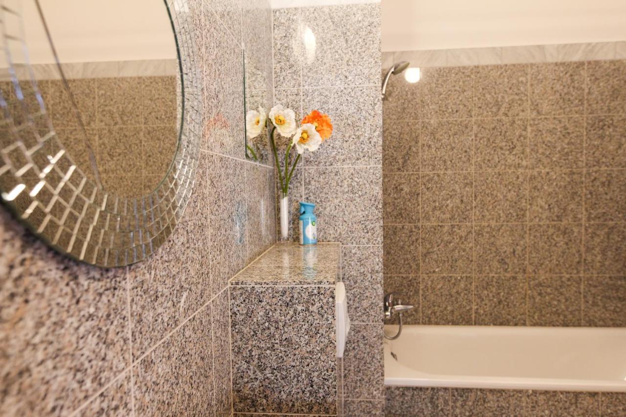 בודפשט Artemisia Luxury Apartments Balcony מראה חיצוני תמונה